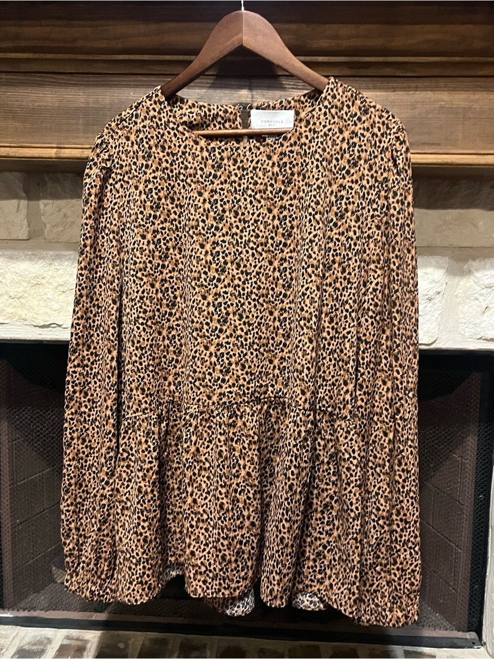 Pomander Place Tuckernuck Carlota Leopard Print Long Sleeve Peplum Blouse XXXL